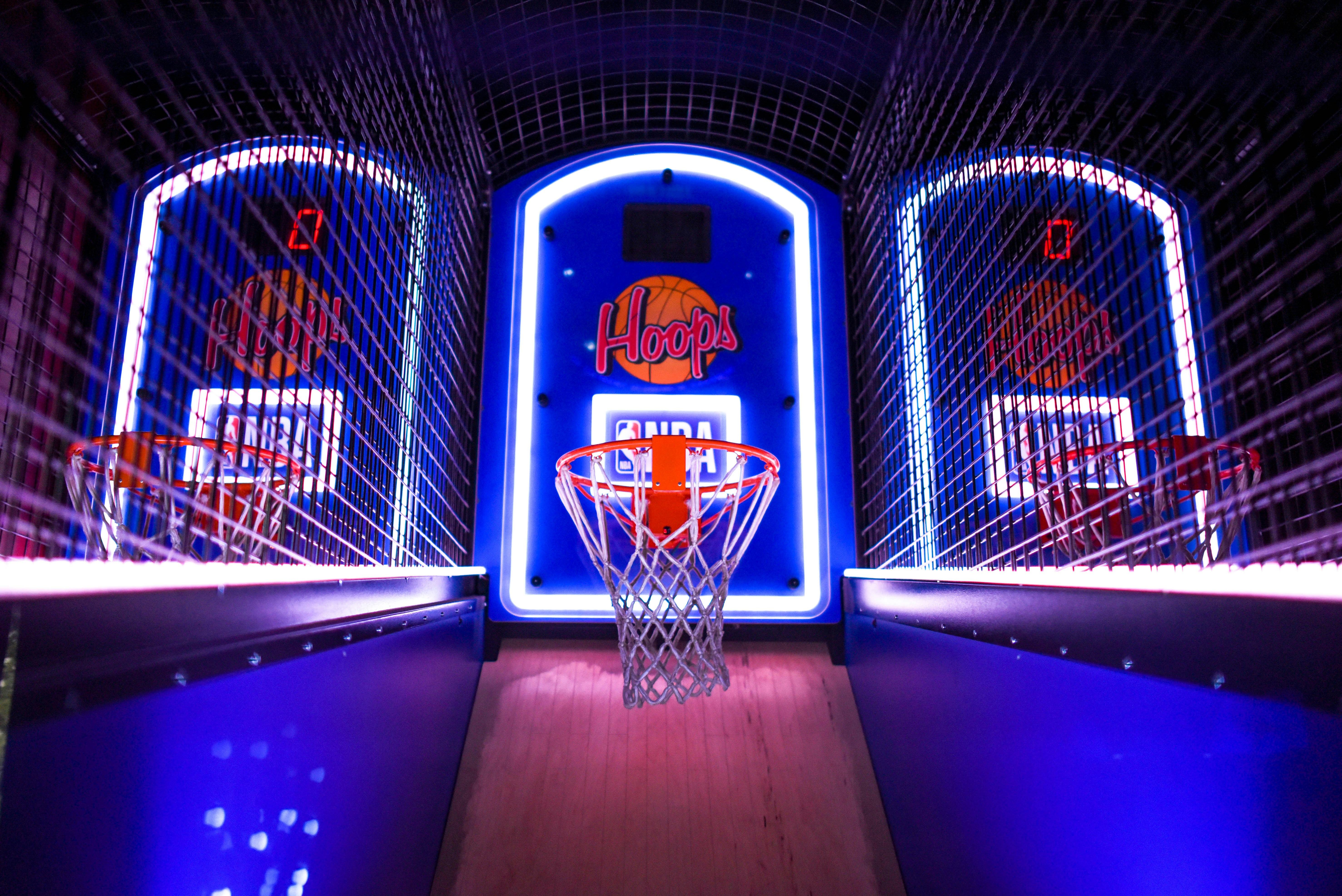 Basketball arcade game